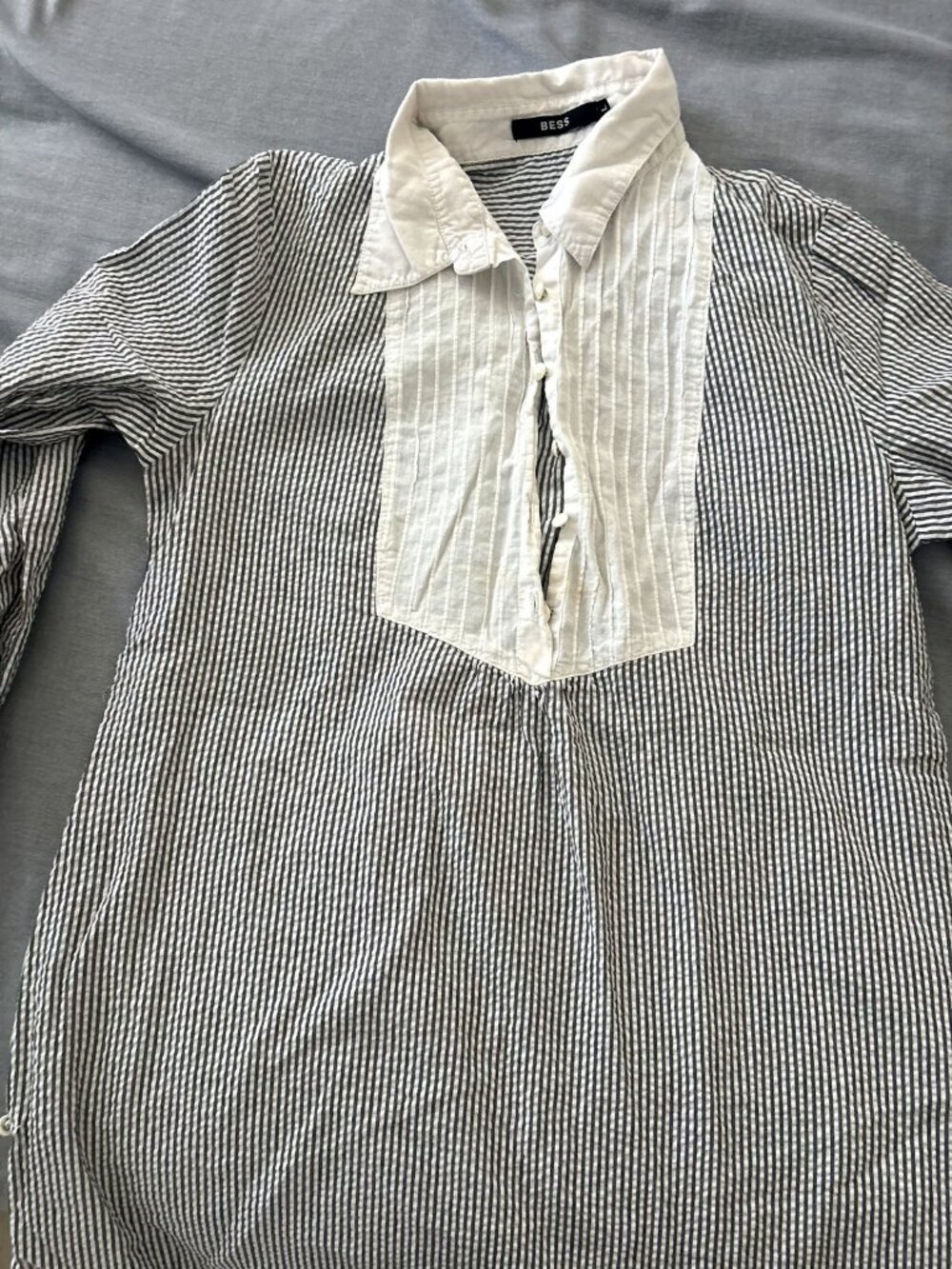 BESS Gray & White Striped Seersucker Tunic Shirt with Pintuck Bib